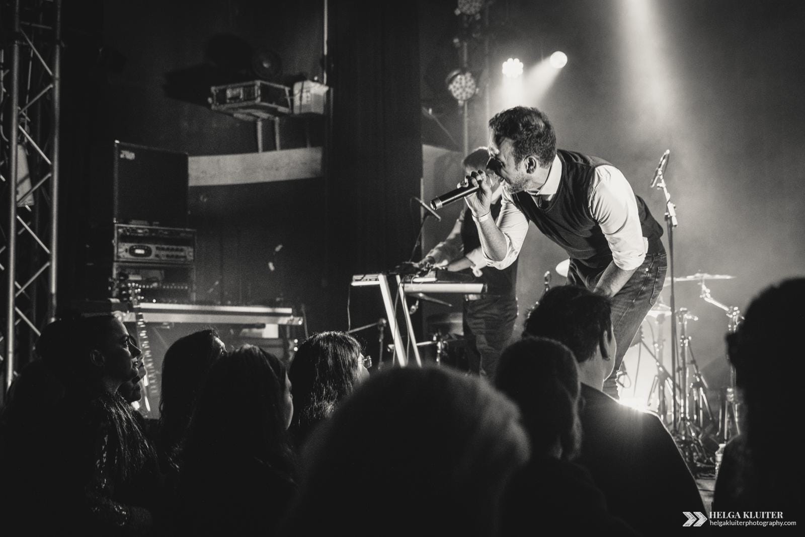 dAVOS – Implode Again