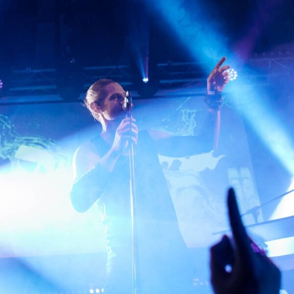 Diorama – 10 Jahre Kulttempel